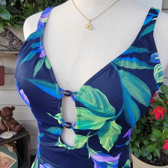 TRANSFORM ♡ Sweet 1pc Multi Color Floral Open Back Padded Bralette Swimsuit 12 - Picture 11 of 16